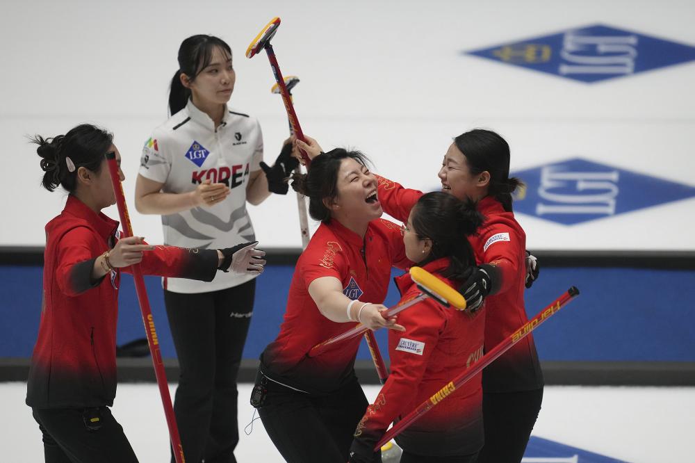 场上逐渐与 场上逐渐与